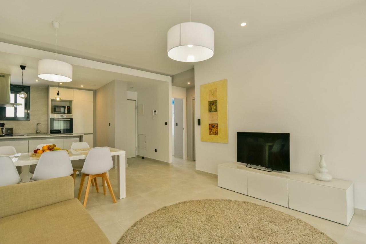 Oasis Beach IX Торевьиа Экстерьер фото